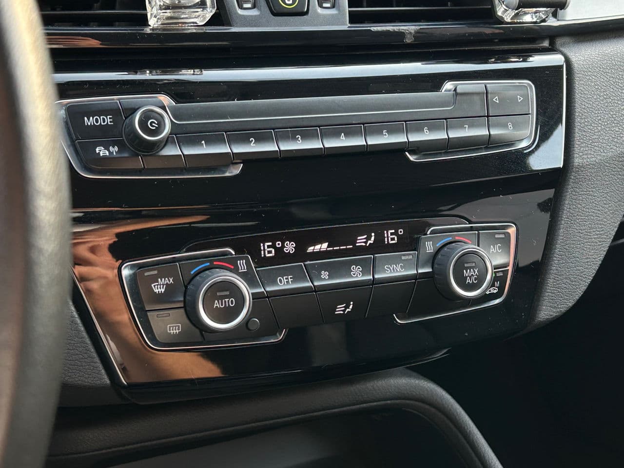 2018 BMW X1 1.6D — Miniatură 11