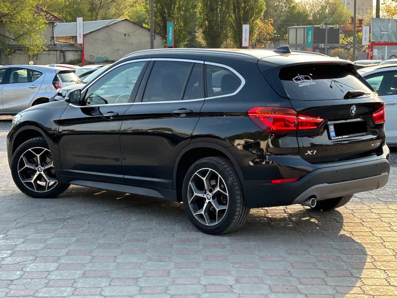 2018 BMW X1 1.6D — Miniatură 2
