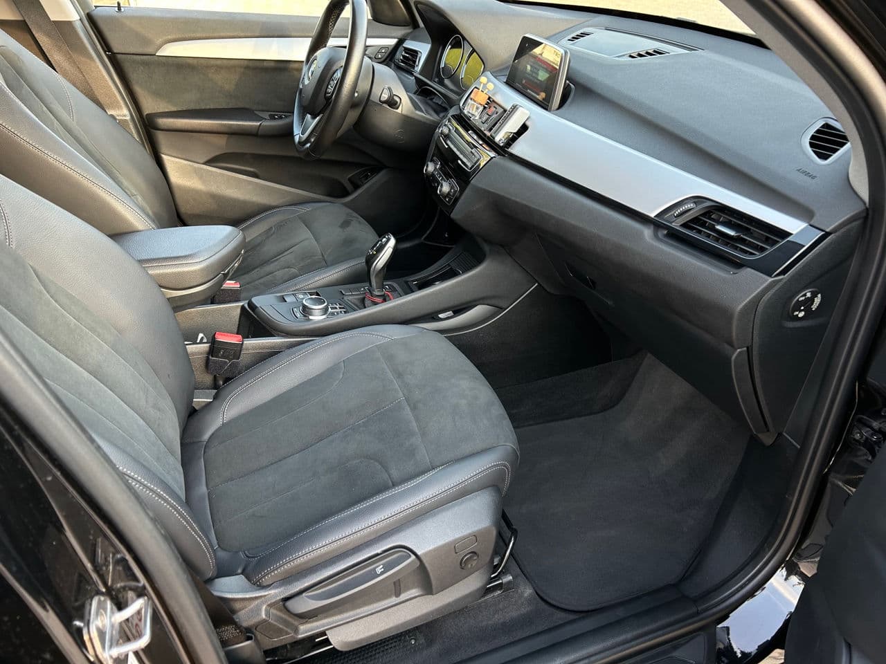 2018 BMW X1 1.6D — Miniatură 13