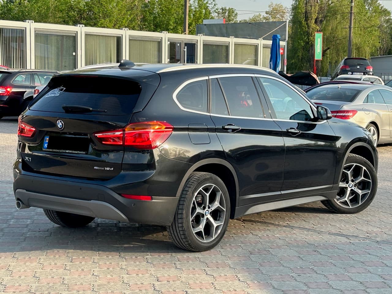 2018 BMW X1 1.6D — Miniatură 3