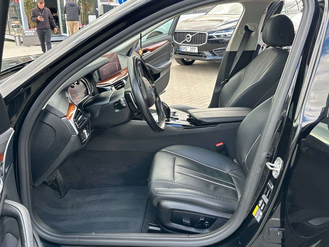 BMW 530e 2019 — Миниатюра 5
