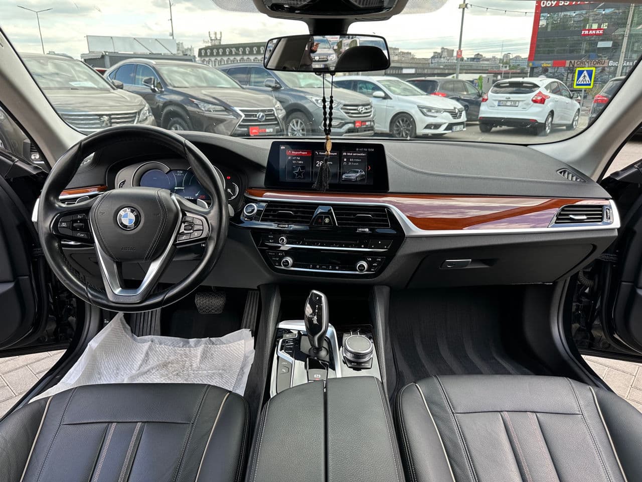 BMW 530e 2019 — Миниатюра 6