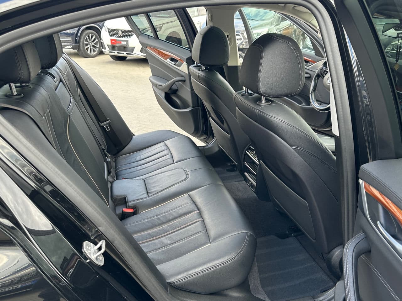 BMW 530e 2019 — Миниатюра 14
