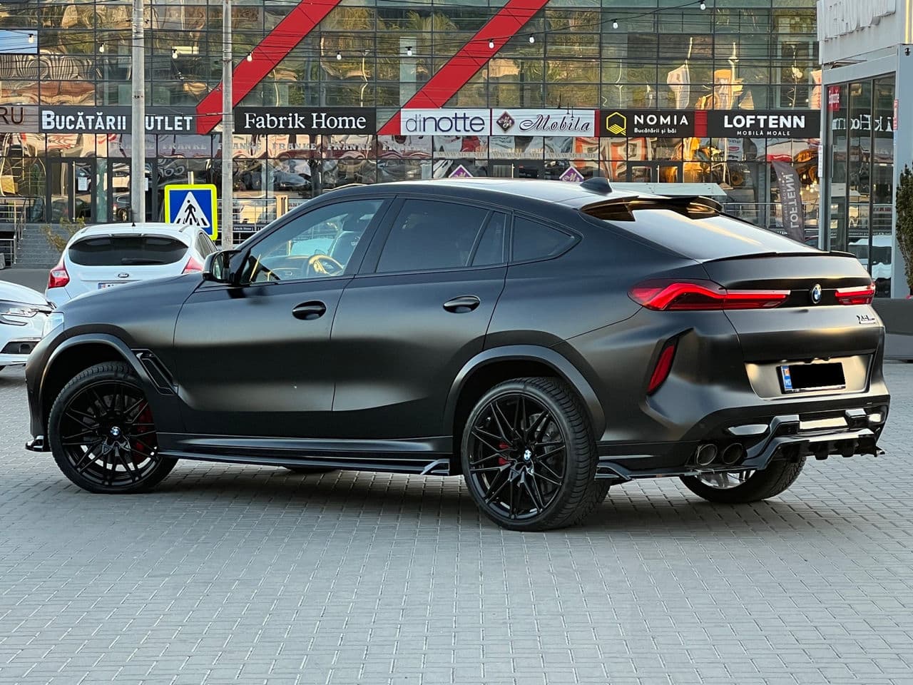 2021 BMW X6M Competition — Miniatură 4