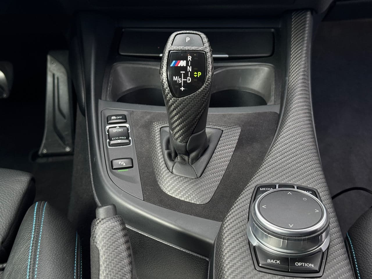 BMW M240i 2016 — Миниатюра 12