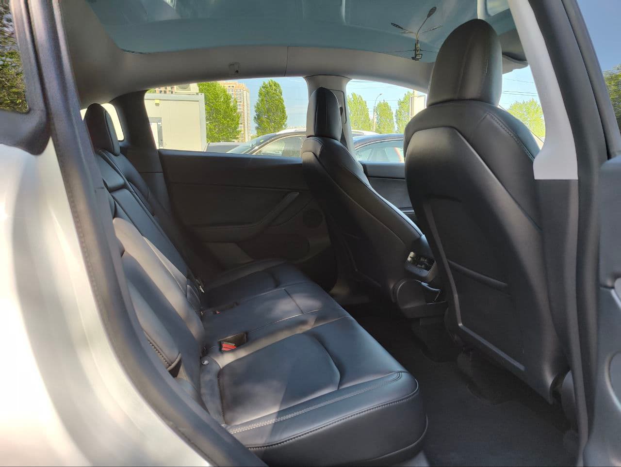 2021 Tesla Model Y — Miniatură 8