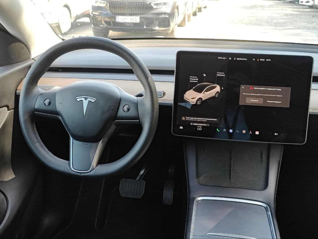 2021 Tesla Model Y — Miniatură 10