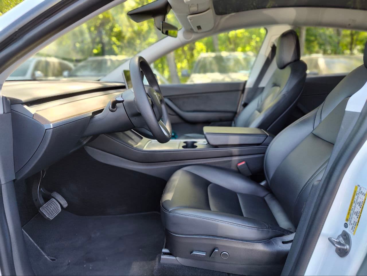 2021 Tesla Model Y — Miniatură 5