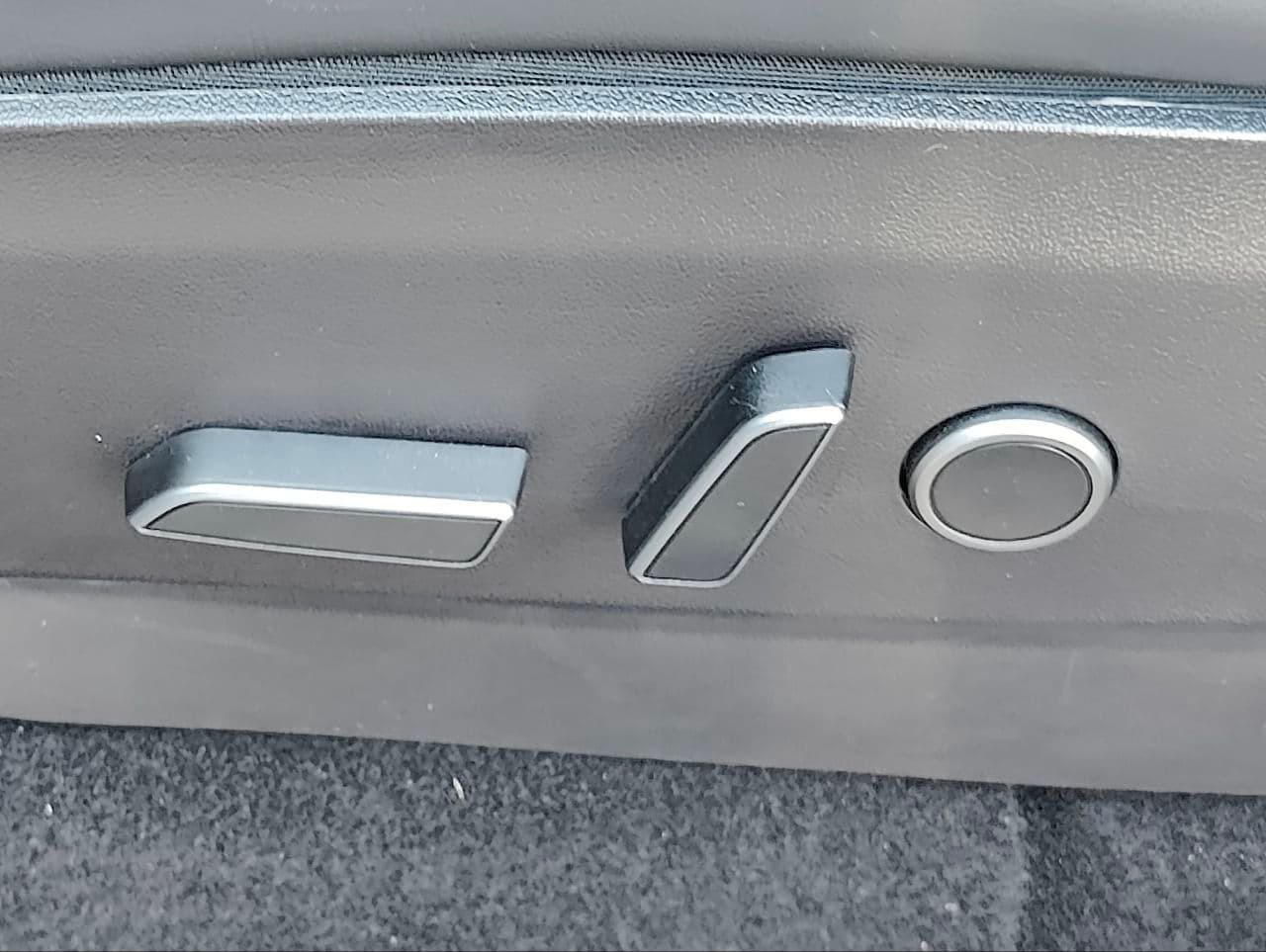 2021 Tesla Model Y — Miniatură 13