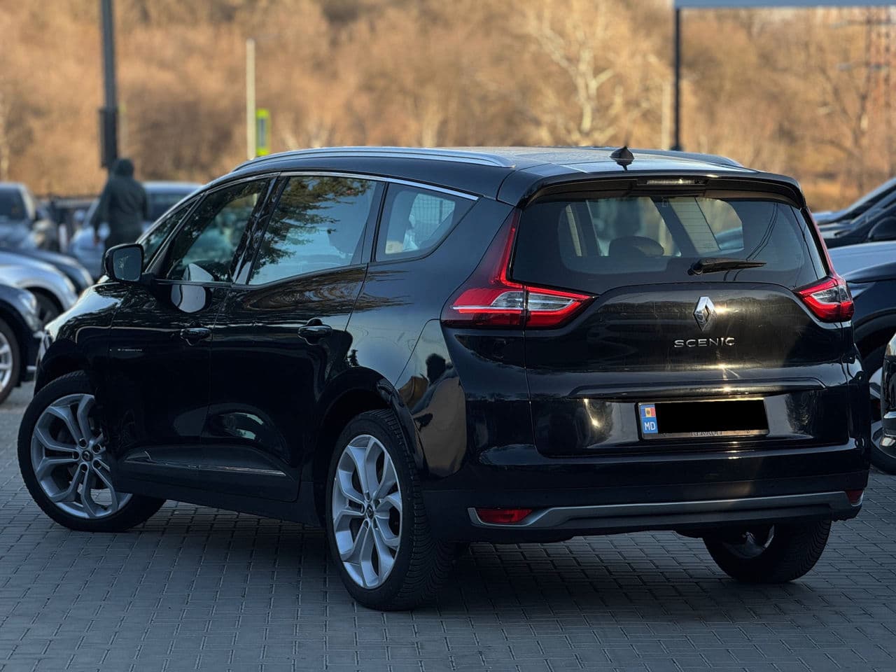 2018 Renault Grand Scenic — Miniatură 4