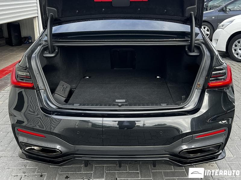 2019 BMW 745e — Miniatură 25
