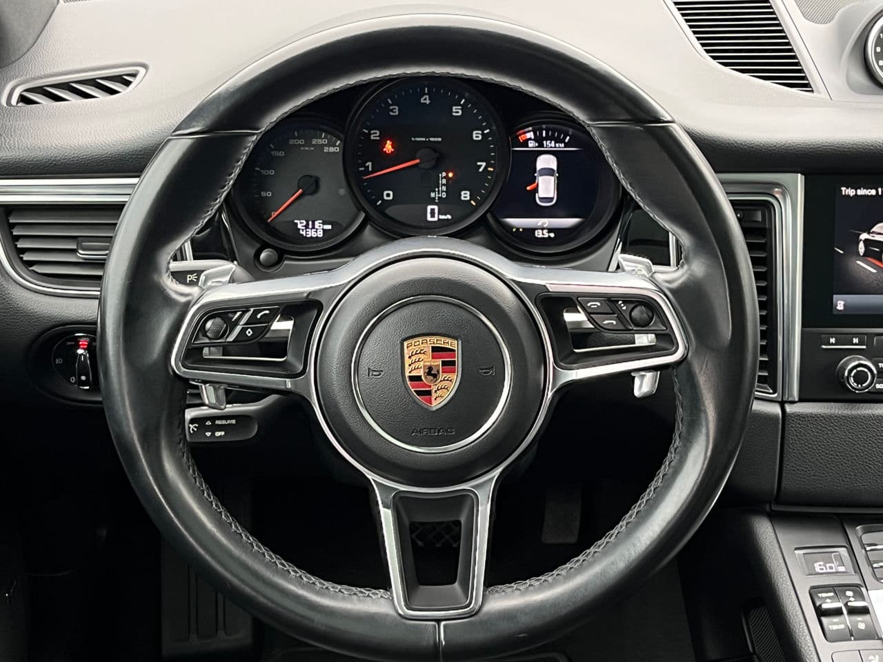 2018 Porsche Macan — Miniatură 10