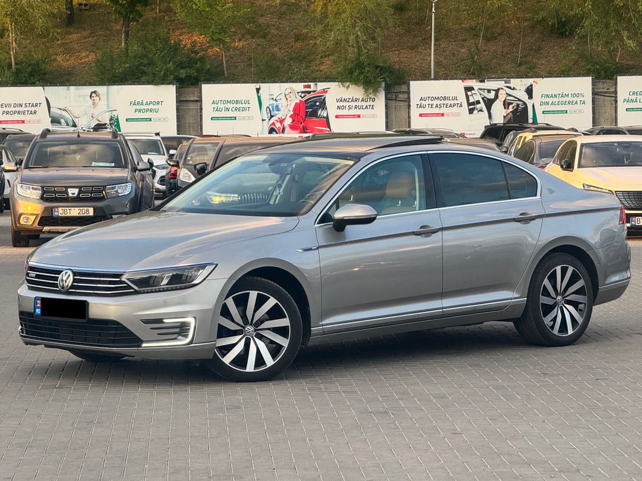 2015 Volkswagen Passat GTE — Miniatură 2