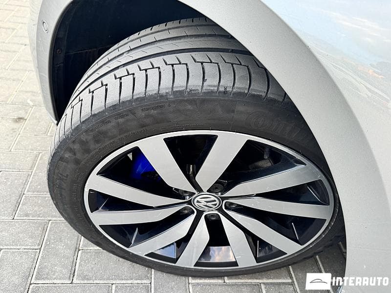 2015 Volkswagen Passat GTE — Miniatură 18