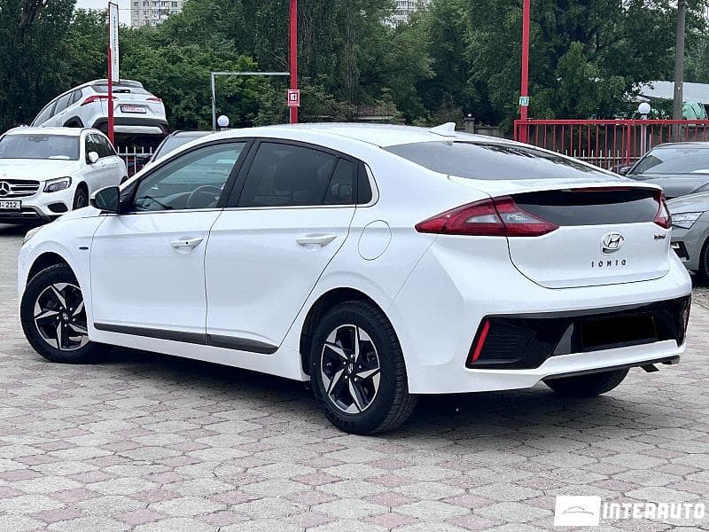 Hyundai Ioniq 2017 — Миниатюра 3