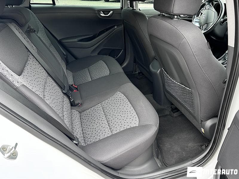 Hyundai Ioniq 2017 — Миниатюра 18