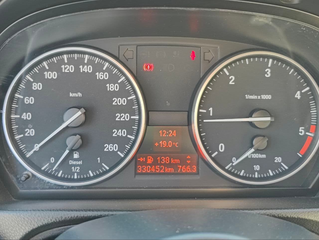 BMW 320 2007 — Миниатюра 12