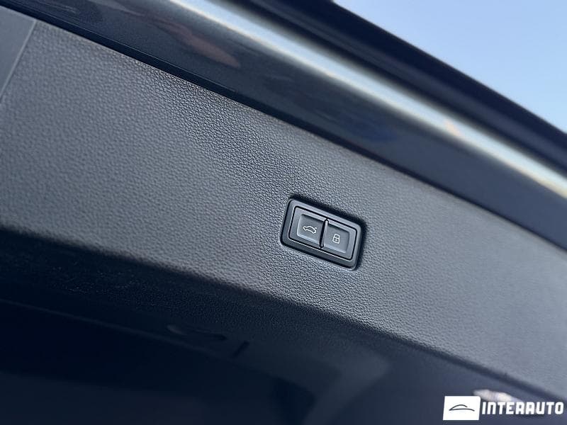 2023 Audi SQ8 — Miniatură 6