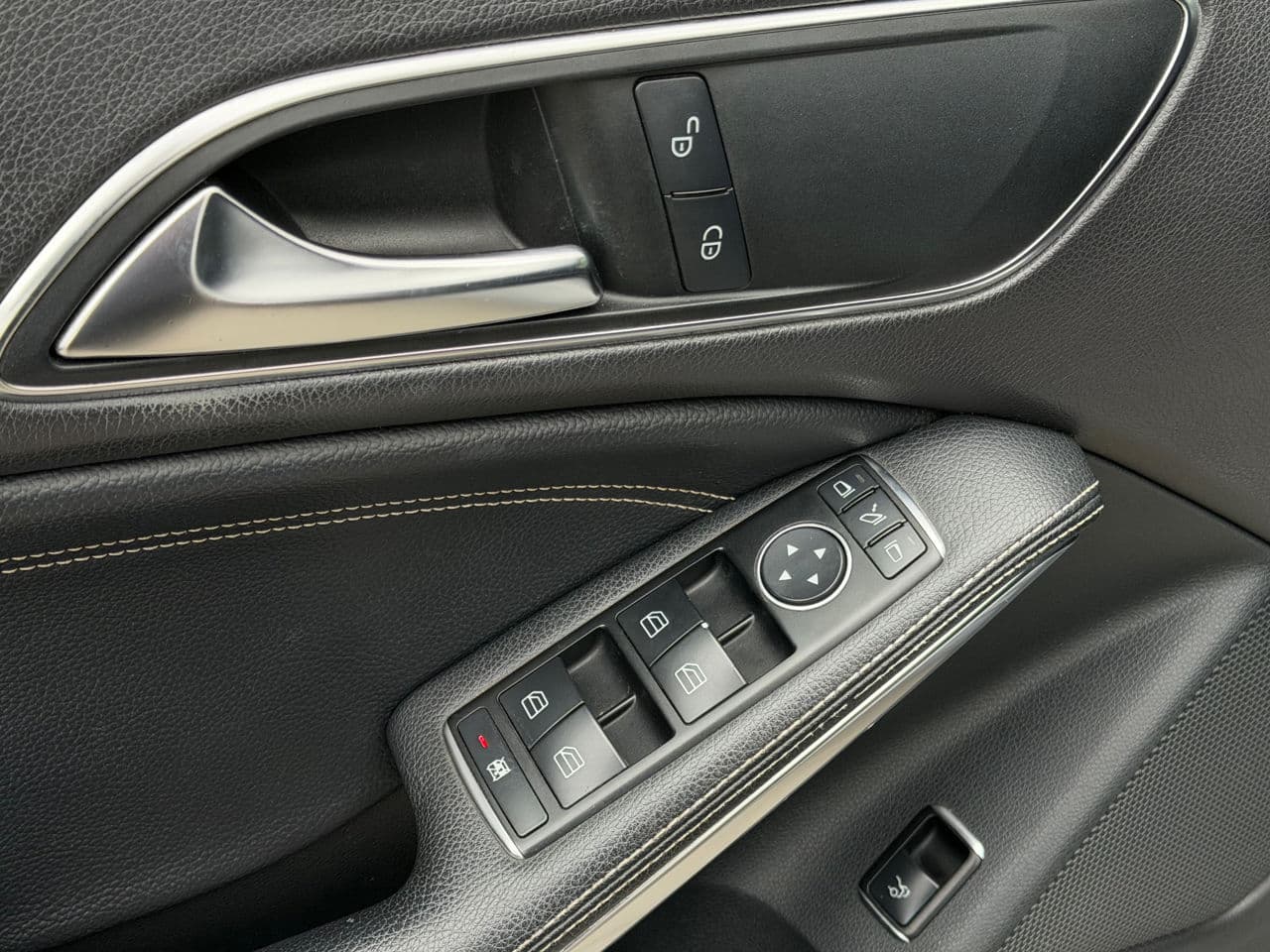 Mercedes CLA 200 2013 — Миниатюра 6