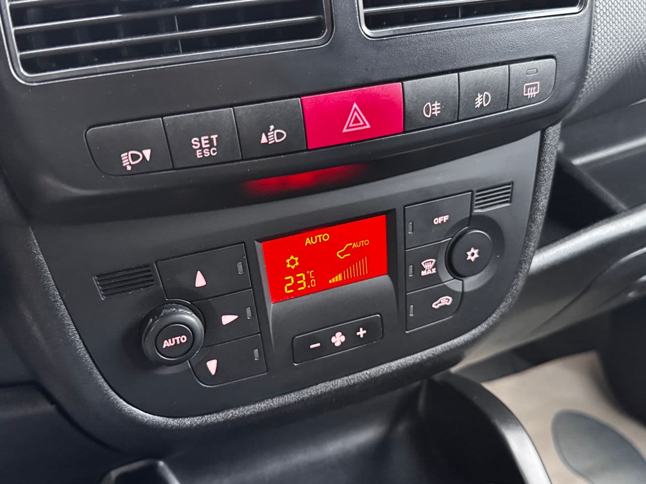 2013 Fiat Doblo Maxi — Miniatură 8