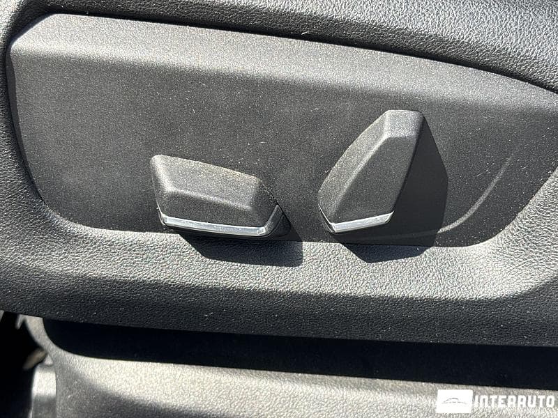 2016 BMW 520 — Miniatură 25