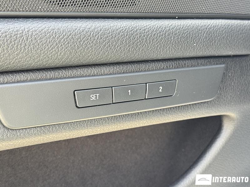 2016 BMW 520 — Miniatură 22