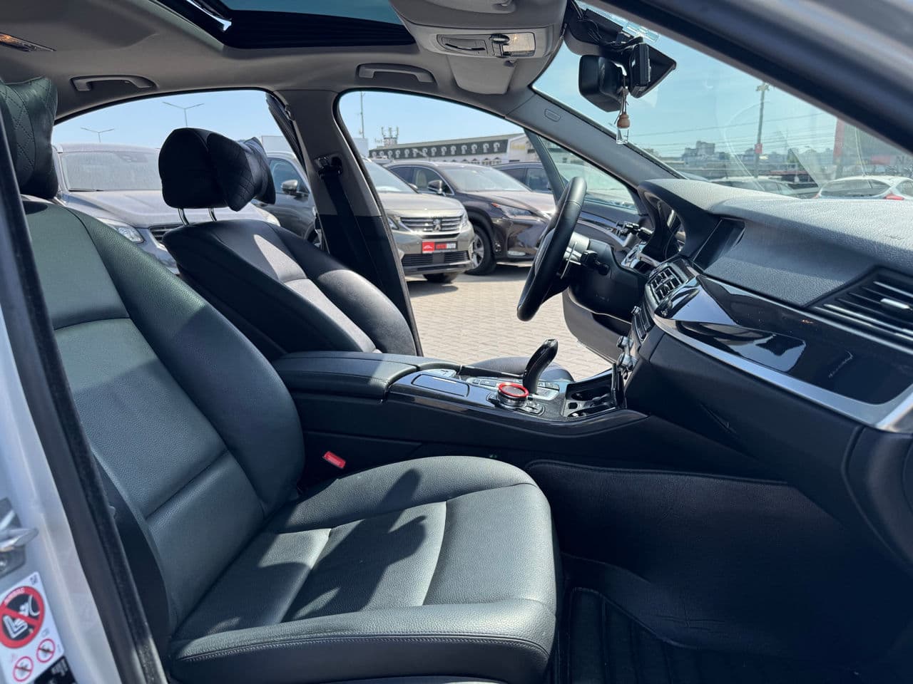 2016 BMW 520 — Miniatură 17