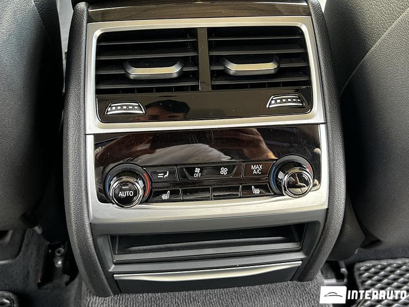 2017 BMW 740e — Miniatură 24