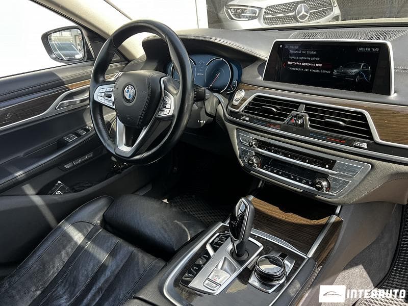 2017 BMW 740e — Miniatură 12