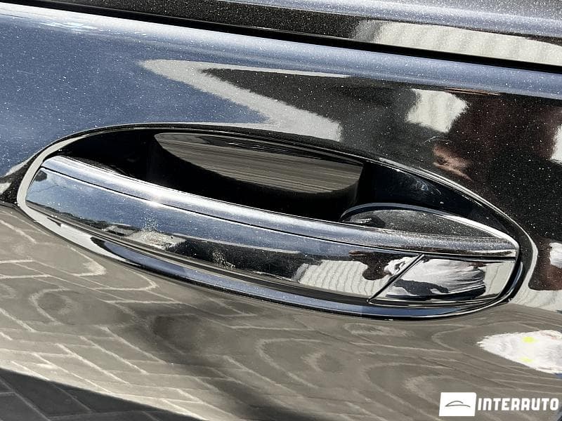 2017 BMW 740e — Miniatură 21