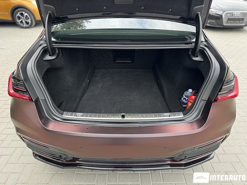 2019 BMW 730 — Miniatură 5