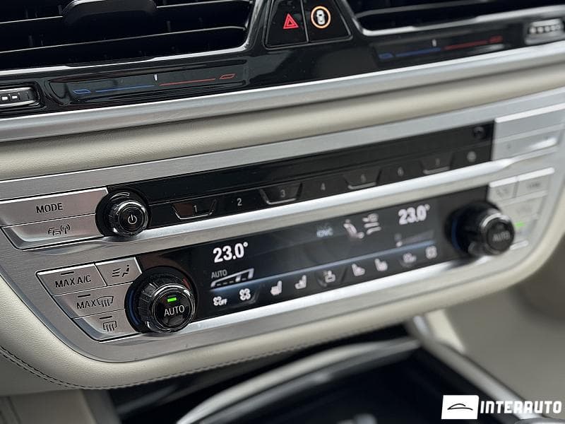 2019 BMW 730 — Miniatură 17