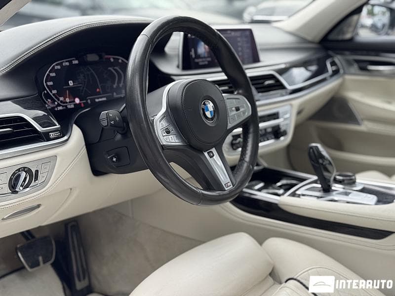 2019 BMW 730 — Miniatură 10