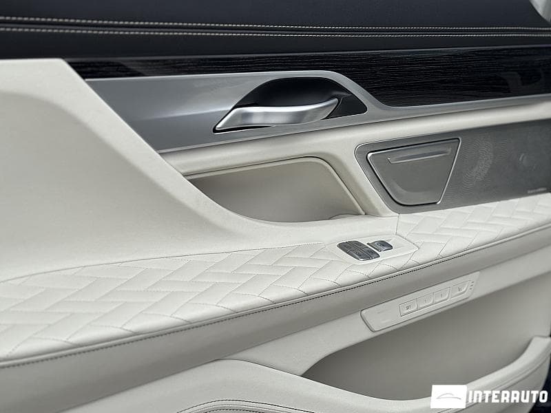 2019 BMW 730 — Miniatură 20