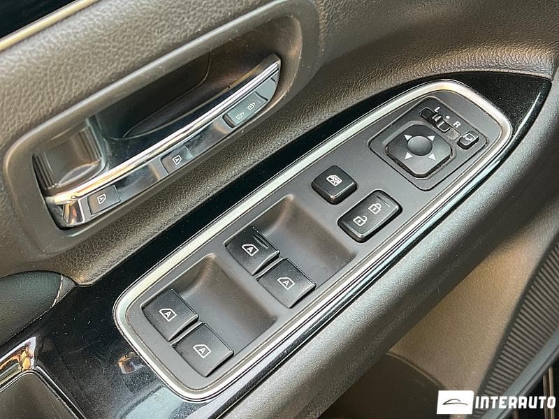 2019 Mitsubishi Outlander — Miniatură 6