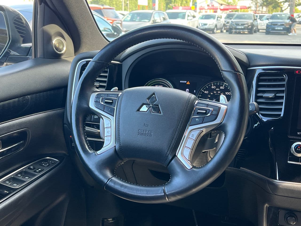2019 Mitsubishi Outlander — Miniatură 9