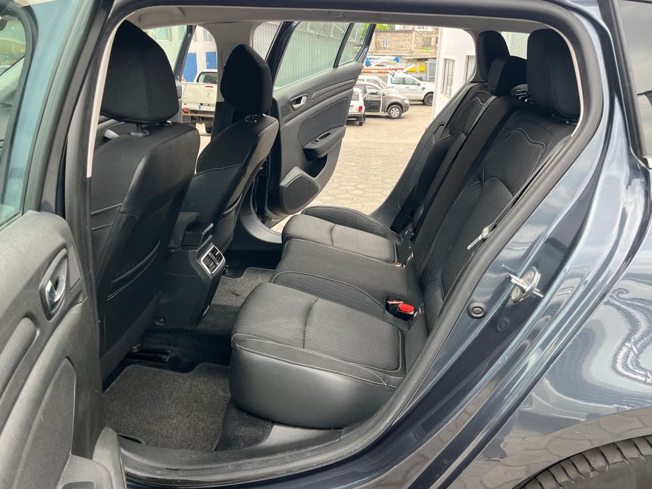 Renault Megane 2019 — Миниатюра 12