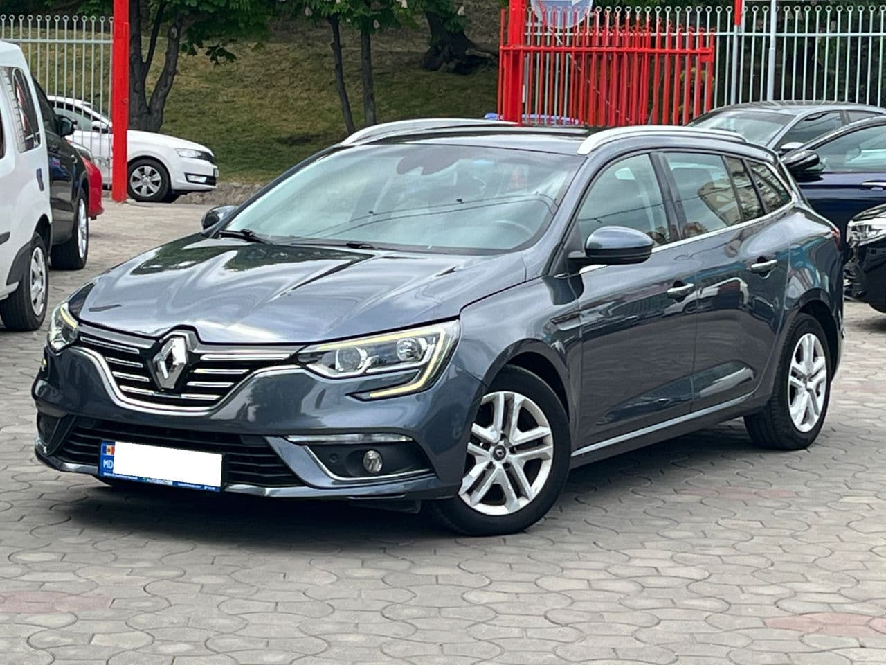 Renault Megane 2019 — Миниатюра 2