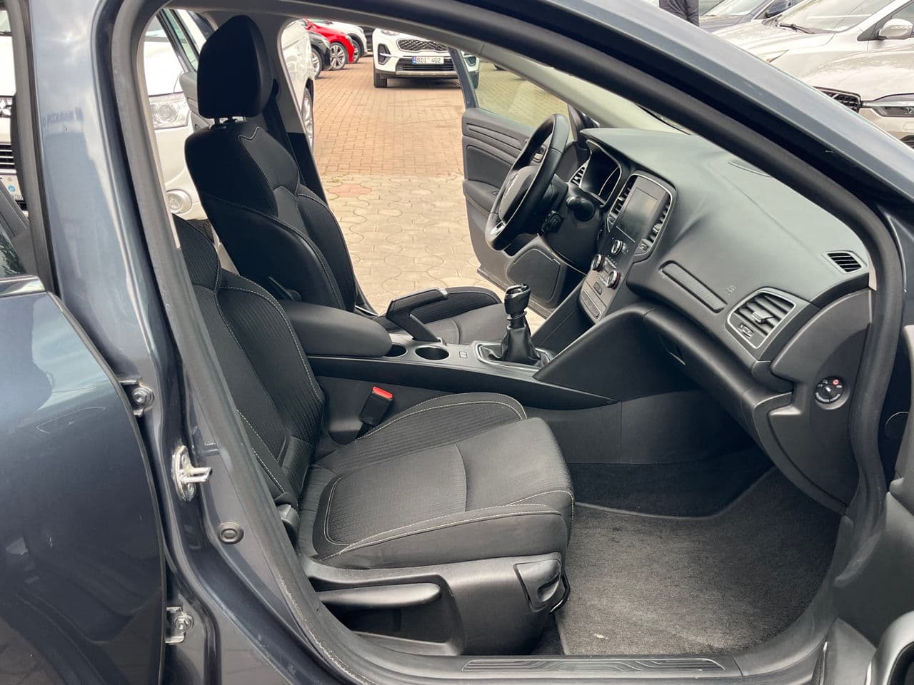 Renault Megane 2019 — Миниатюра 14