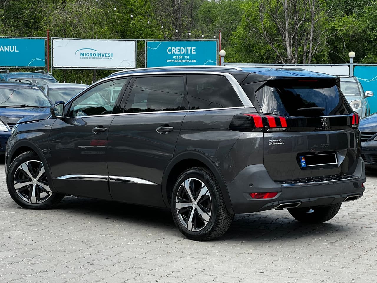 2019 Peugeot 5008 — Miniatură 2