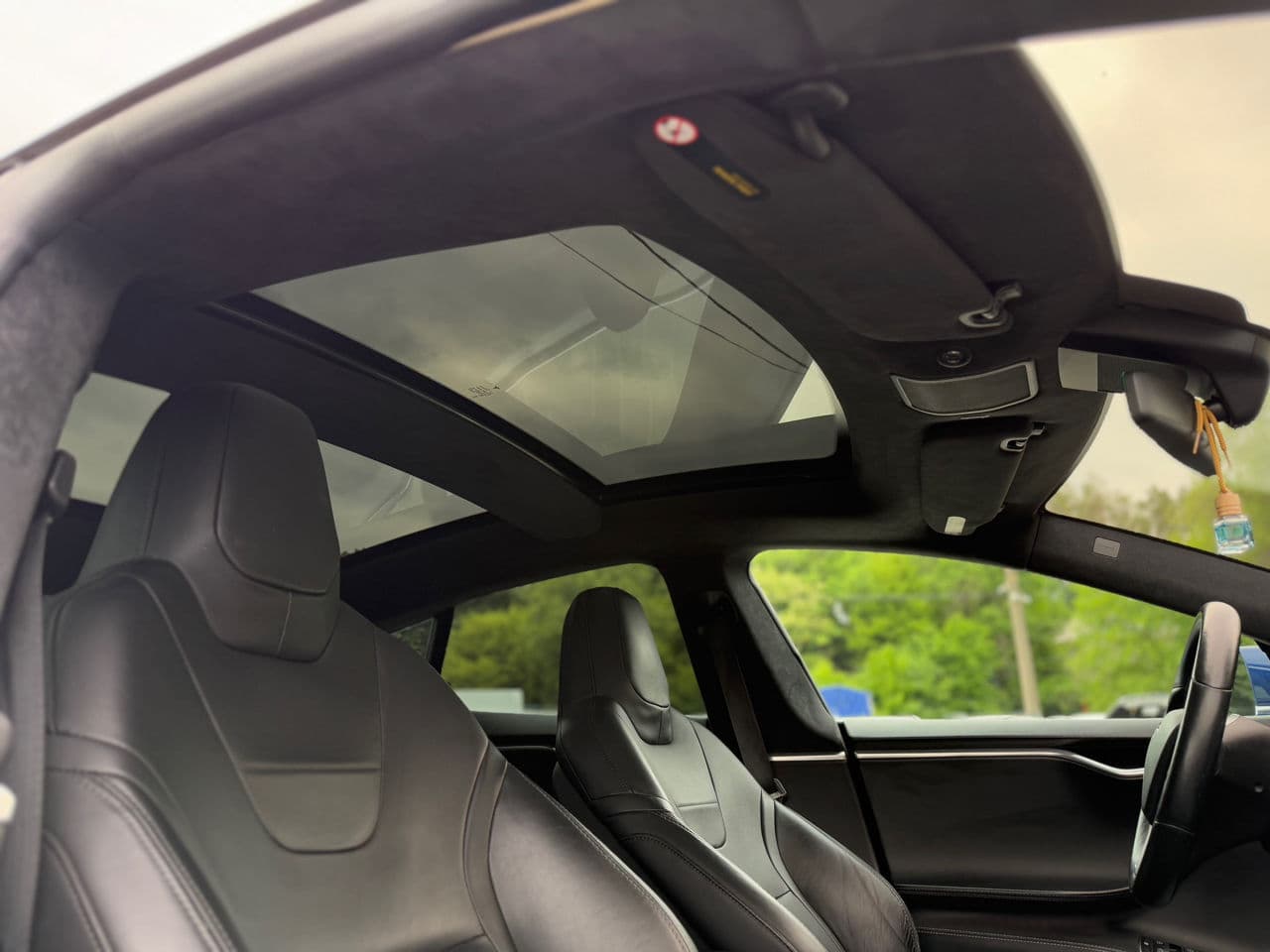 2016 Tesla Model S — Miniatură 18