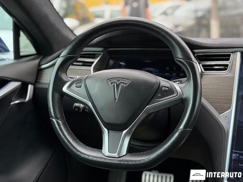 2016 Tesla Model S — Miniatură 10
