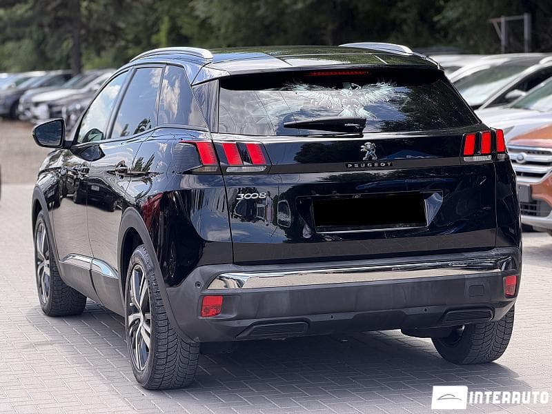 2018 Peugeot 3008 — Miniatură 2