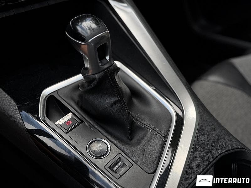 2018 Peugeot 3008 — Miniatură 18