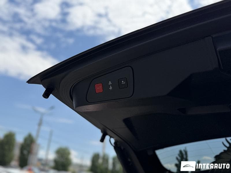 2018 Peugeot 3008 — Miniatură 6
