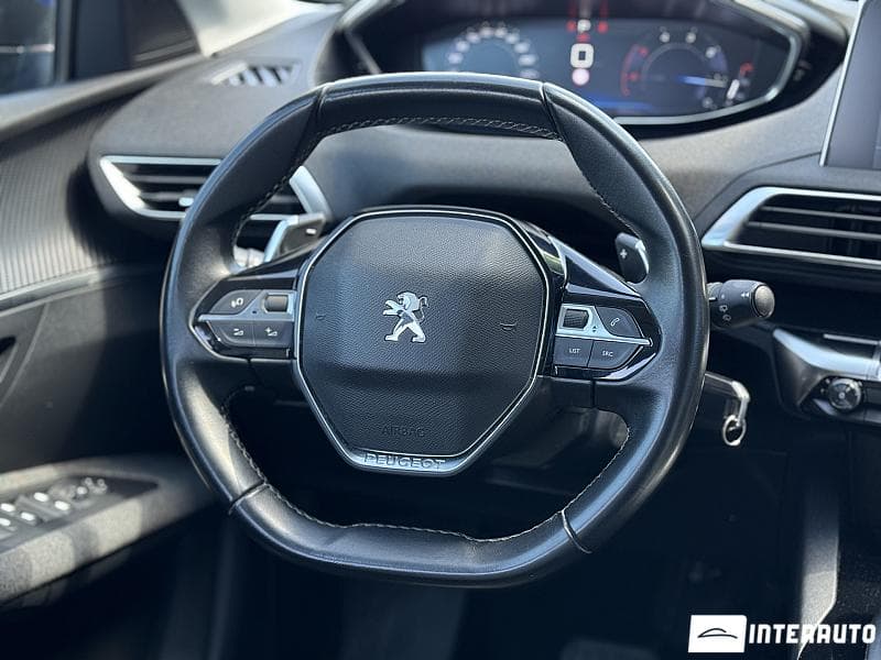 2019 Peugeot 3008 — Miniatură 9