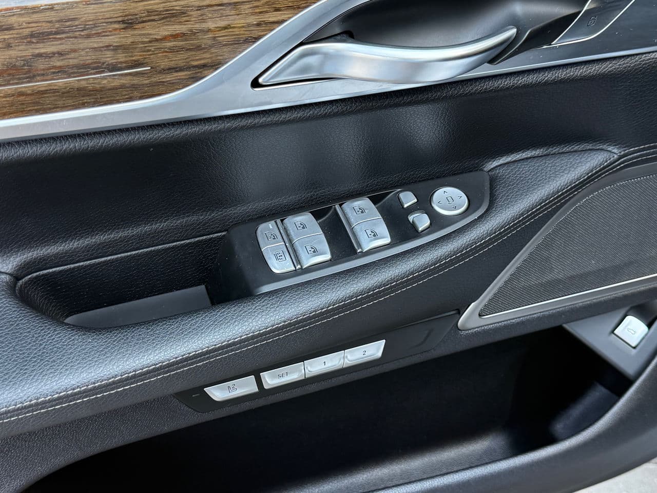 2017 BMW 740e — Miniatură 7