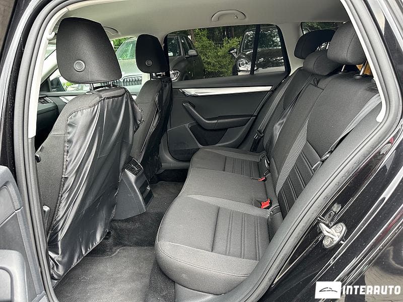 2019 Skoda Octavia — Miniatură 16