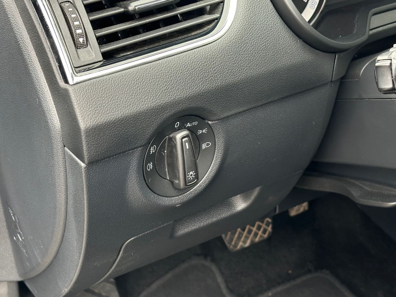 2019 Skoda Octavia — Miniatură 7