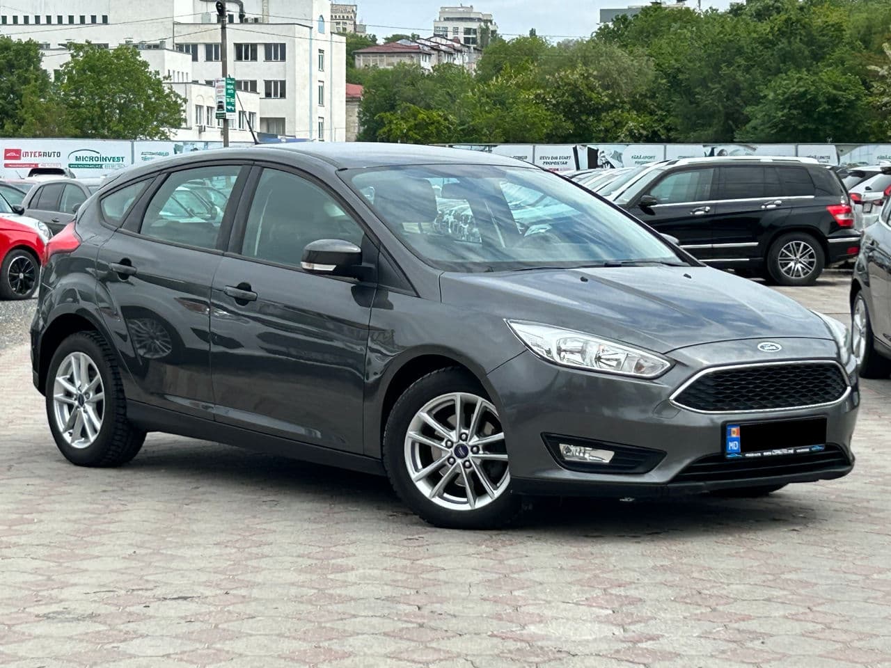 2017 Ford Focus — Miniatură 4
